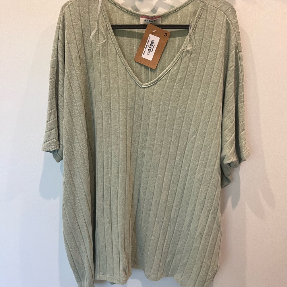 NWT - Boutique Sage Ribbed Boxy Top - Size Small